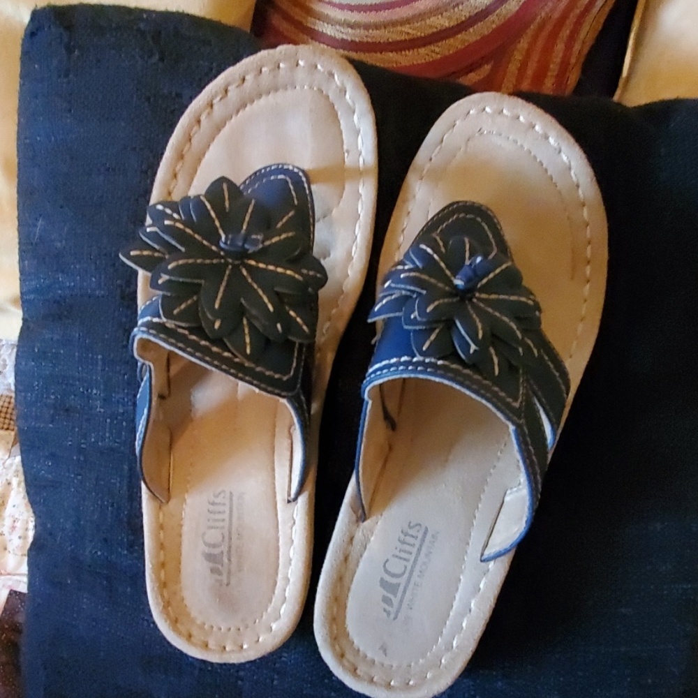 Thongs